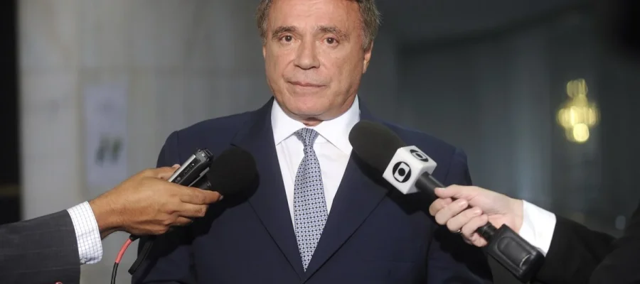 Foto: <a href="https://bandab.com.br/politica/eleicoes-2026/alvaro-dias-lidera-disputa-ao-senado-no-parana-mostra-parana-pesquisas-de-abril" target="_blank" rel="nofollow">Reprodução/bandab.com.br</a>